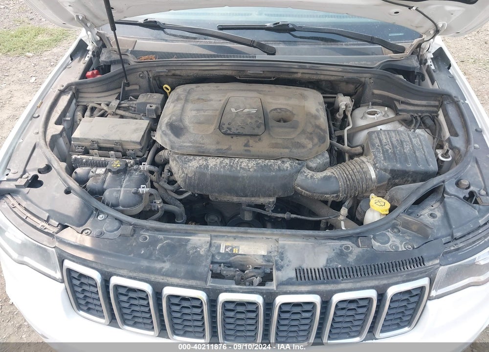 2017 JEEP GRAND CHEROKEE VIN: 1C4RJFAG0HC787898