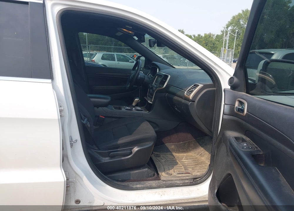 2017 JEEP GRAND CHEROKEE VIN: 1C4RJFAG0HC787898