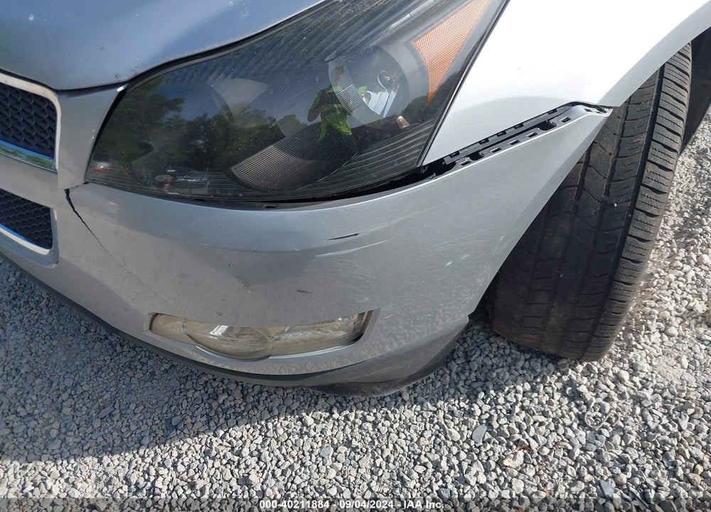 2011 CHEVROLET TRAVERSE 1LT VIN: 1GNKVGED3BJ338043