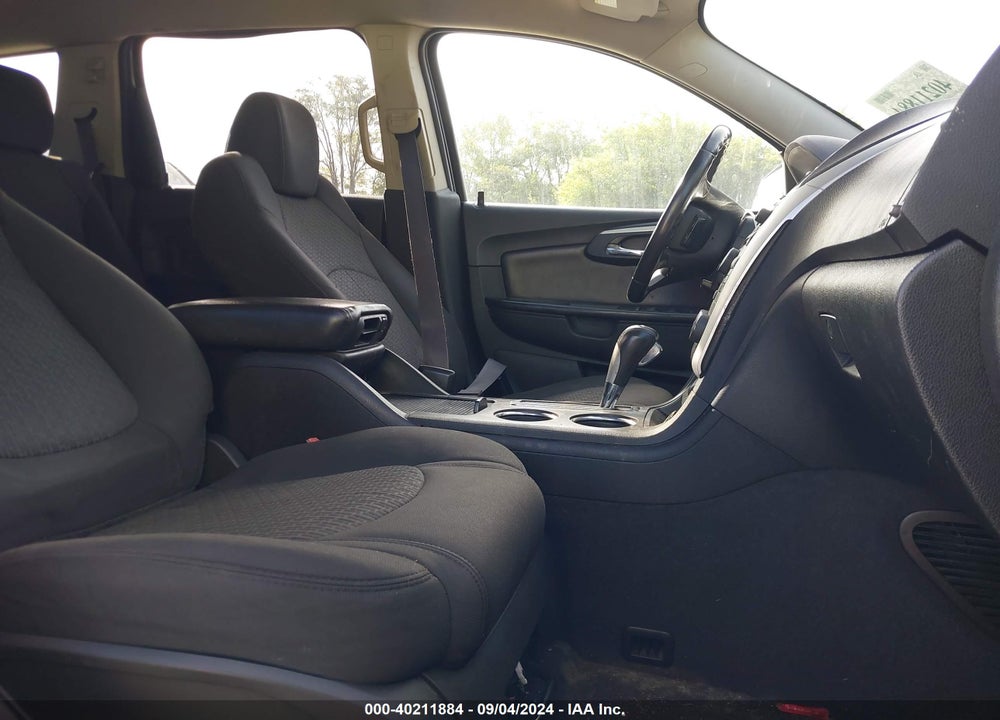 2011 CHEVROLET TRAVERSE 1LT VIN: 1GNKVGED3BJ338043
