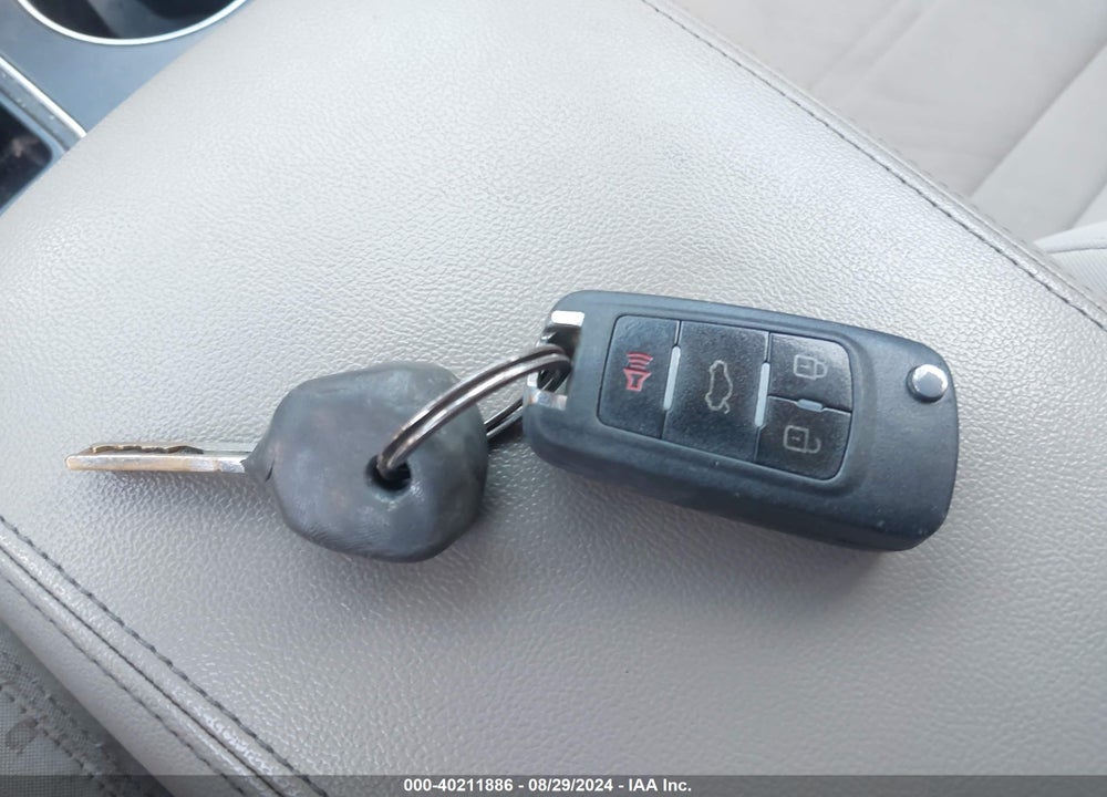 2017 KIA SORENTO 3.3L LX VIN: 5XYPG4A55HG208053