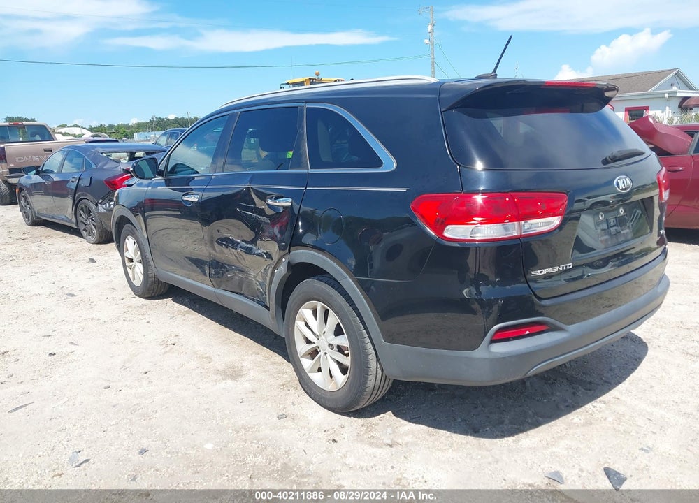 2017 KIA SORENTO 3.3L LX VIN: 5XYPG4A55HG208053