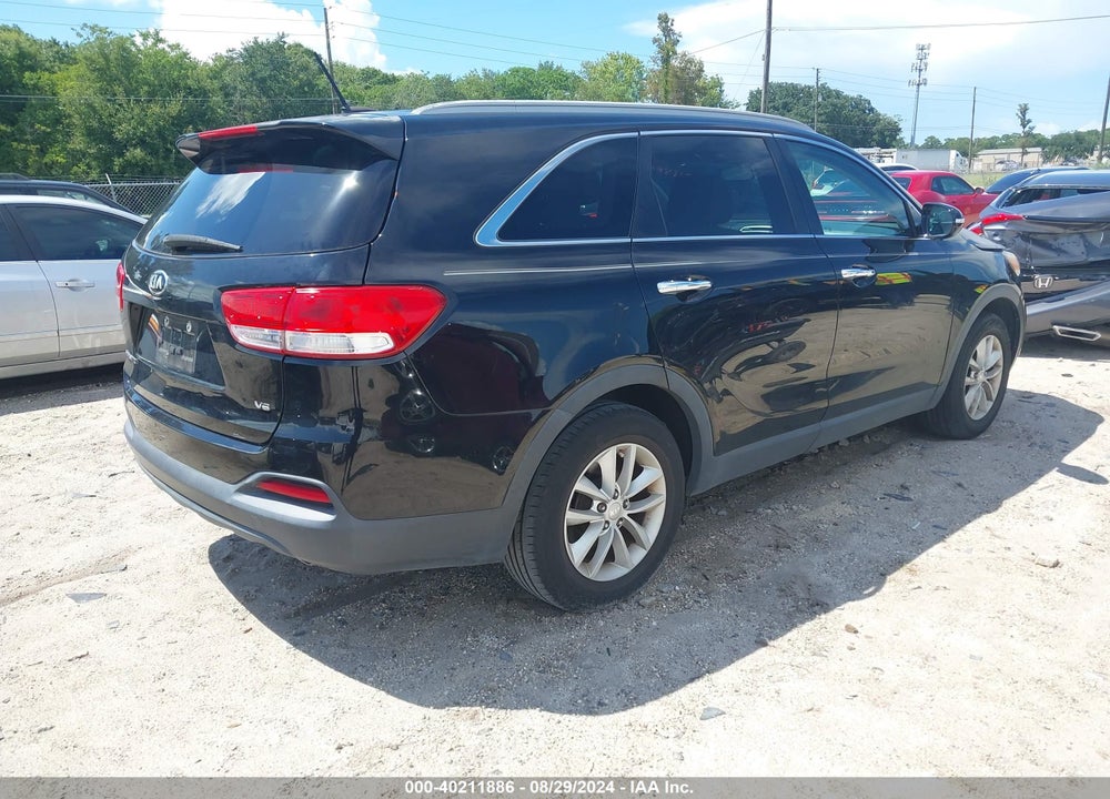 2017 KIA SORENTO 3.3L LX VIN: 5XYPG4A55HG208053