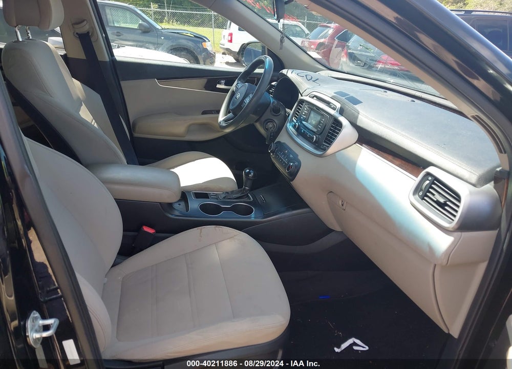 2017 KIA SORENTO 3.3L LX VIN: 5XYPG4A55HG208053