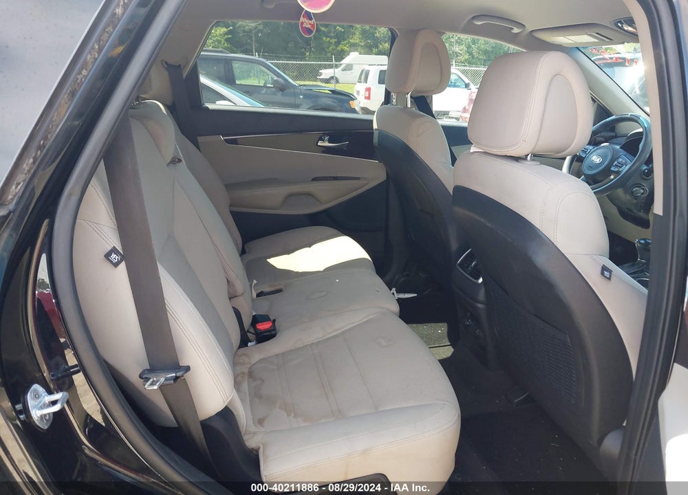 2017 KIA SORENTO 3.3L LX VIN: 5XYPG4A55HG208053