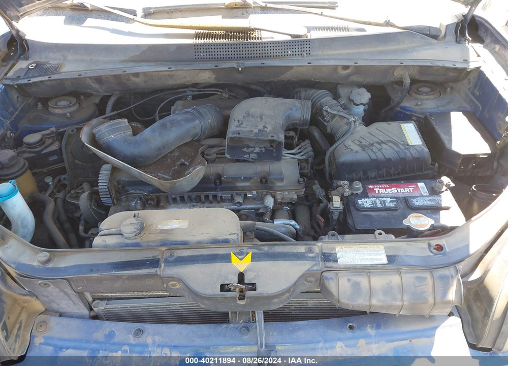 2005 HYUNDAI TUCSON GL VIN: KM8JM12B05U070221