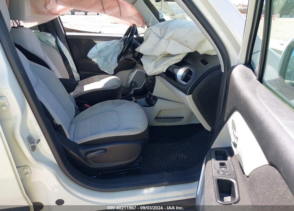 2018 JEEP RENEGADE LATITUDE 4X4 VIN: ZACCJBBB0JPH50059