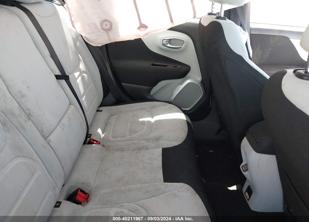 2018 JEEP RENEGADE LATITUDE 4X4 VIN: ZACCJBBB0JPH50059