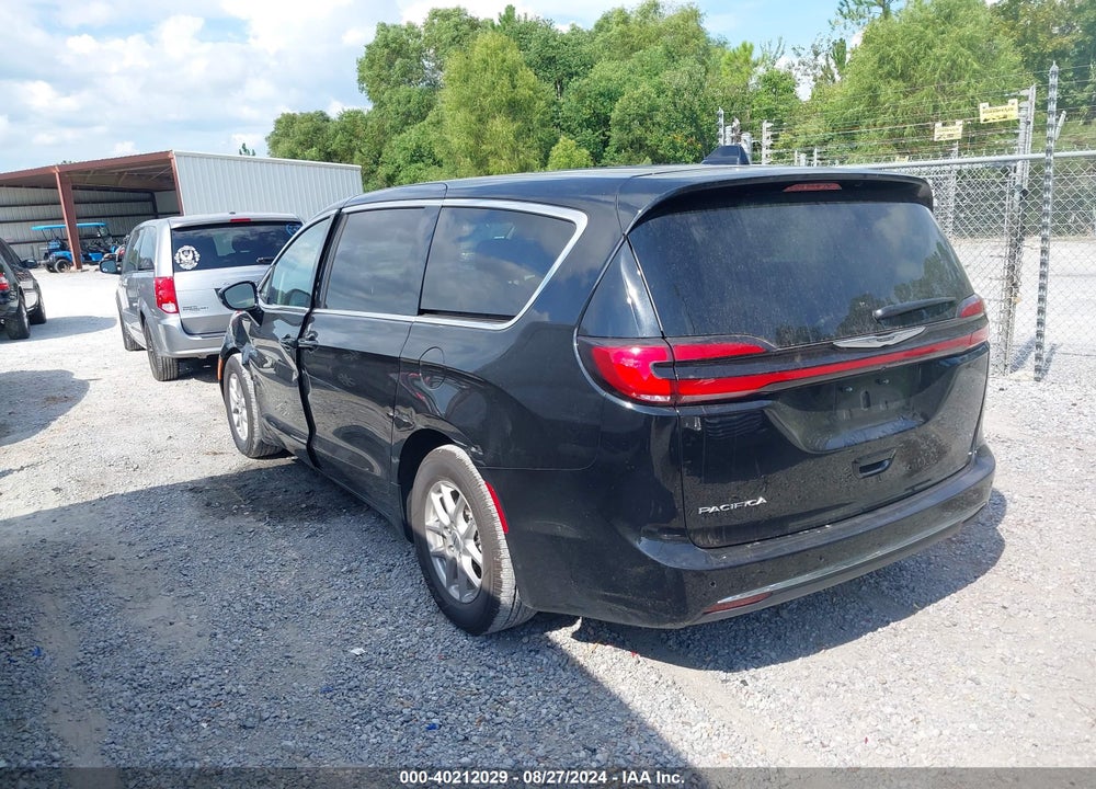 2024 CHRYSLER PACIFICA TOURING L VIN: 2C4RC1BG3RR124670