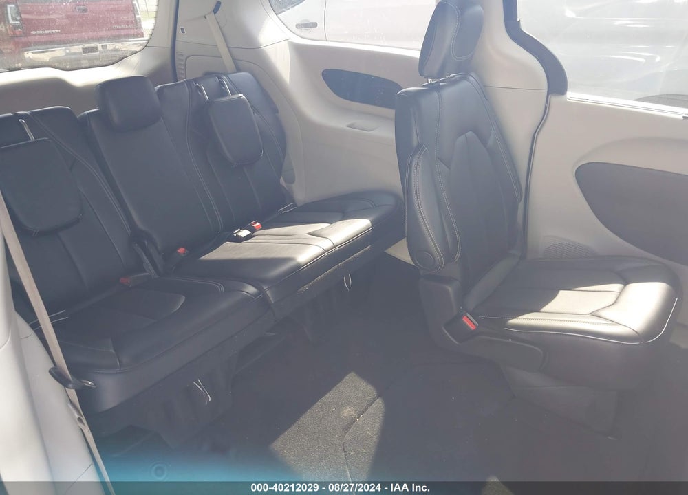 2024 CHRYSLER PACIFICA TOURING L VIN: 2C4RC1BG3RR124670