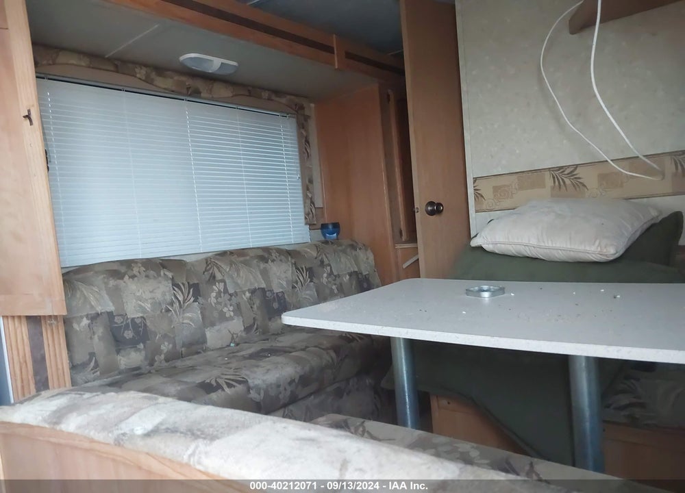 2010 PALOMINO OTHER VIN: 4X4TPUA28AP024694