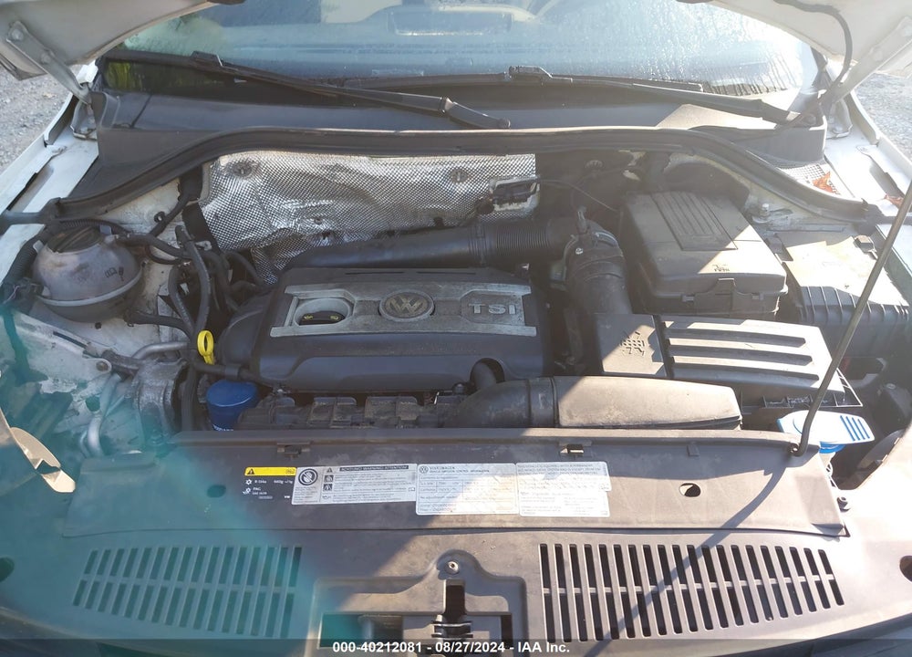 2016 VOLKSWAGEN TIGUAN S VIN: WVGBV7AX7GW552273
