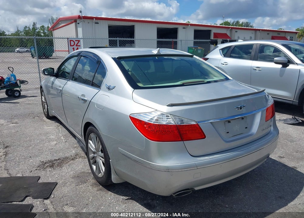 2010 HYUNDAI GENESIS VIN: KMHGC4DF4AU072109