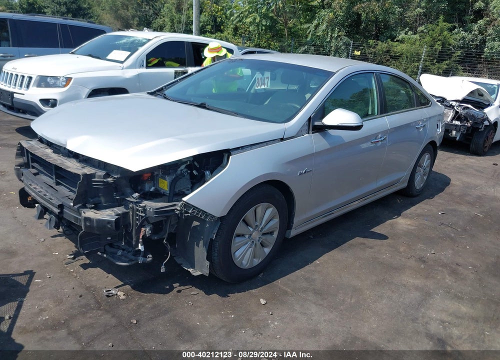 2016 HYUNDAI SONATA HYBRID SE VIN: KMHE24L11GA039286