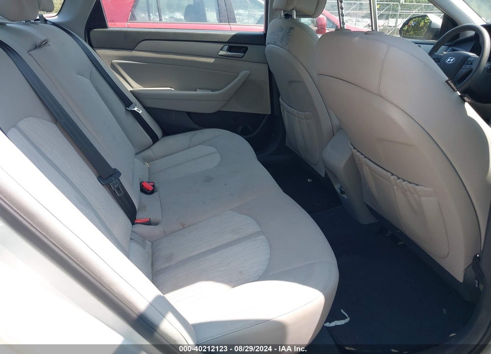 2016 HYUNDAI SONATA HYBRID SE VIN: KMHE24L11GA039286
