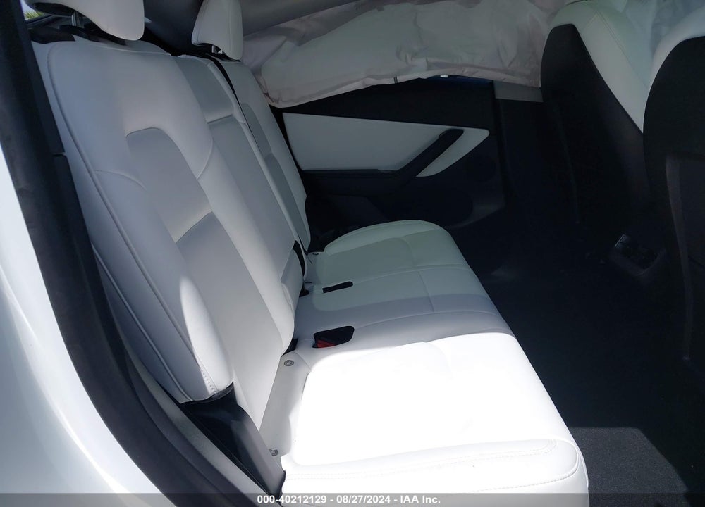 2021 TESLA MODEL Y STANDARD RANGE REAR-WHEEL DRIVE VIN: 5YJYGDED2MF103364