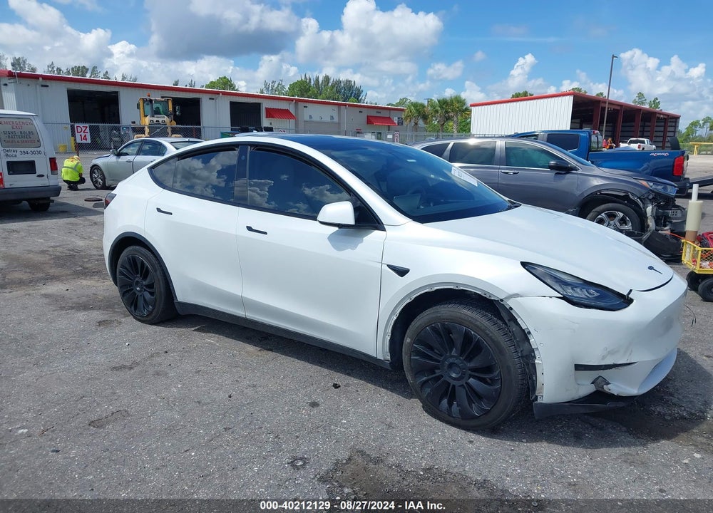 2021 TESLA MODEL Y STANDARD RANGE REAR-WHEEL DRIVE VIN: 5YJYGDED2MF103364