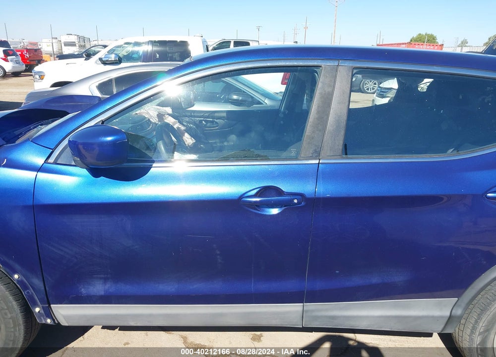 2017 NISSAN ROGUE SPORT S VIN: JN1BJ1CP4HW011079