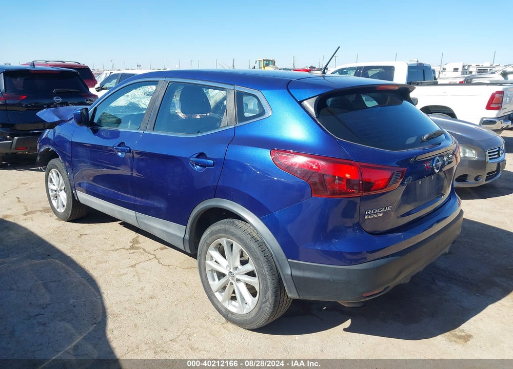 2017 NISSAN ROGUE SPORT S VIN: JN1BJ1CP4HW011079