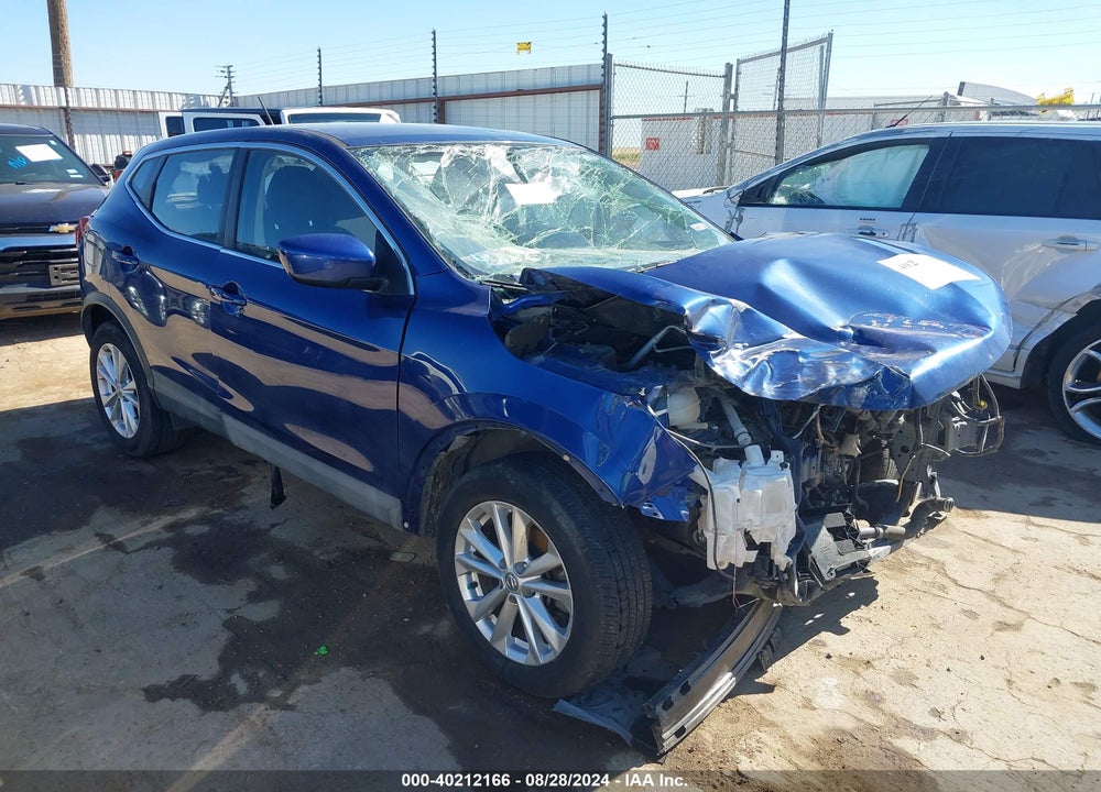 2017 NISSAN ROGUE SPORT S VIN: JN1BJ1CP4HW011079