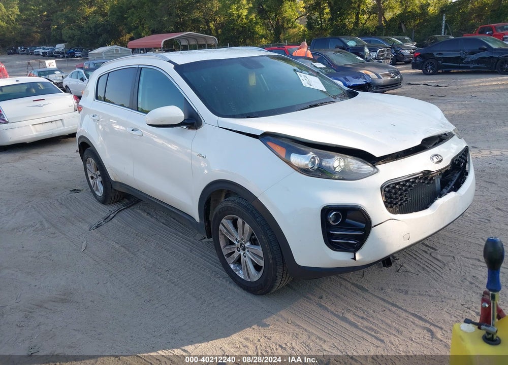 2018 KIA SPORTAGE LX VIN: KNDPMCAC2J7382148