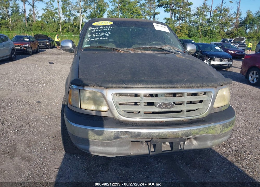2002 FORD F-150 LARIAT/XLT VIN: 1FTRW07L12KA10811