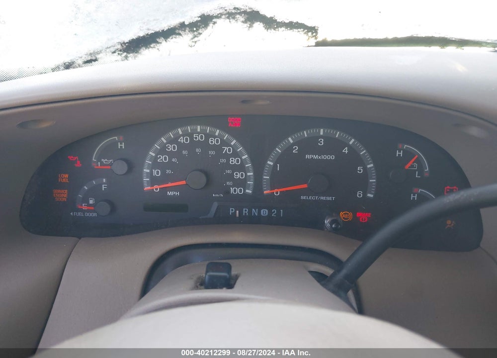 2002 FORD F-150 LARIAT/XLT VIN: 1FTRW07L12KA10811
