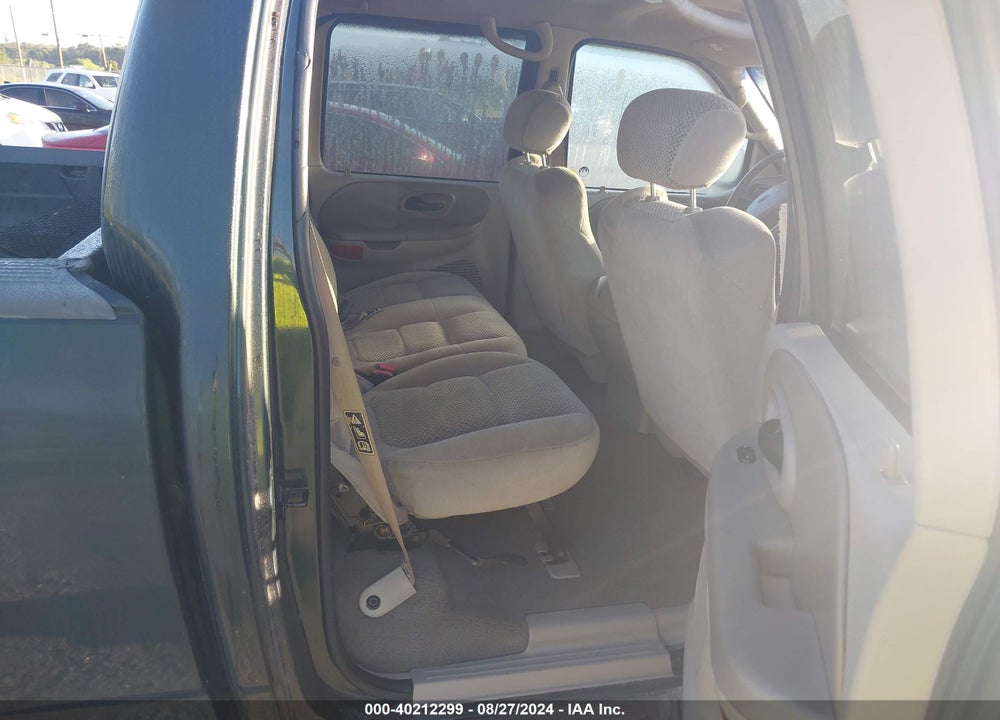 2002 FORD F-150 LARIAT/XLT VIN: 1FTRW07L12KA10811