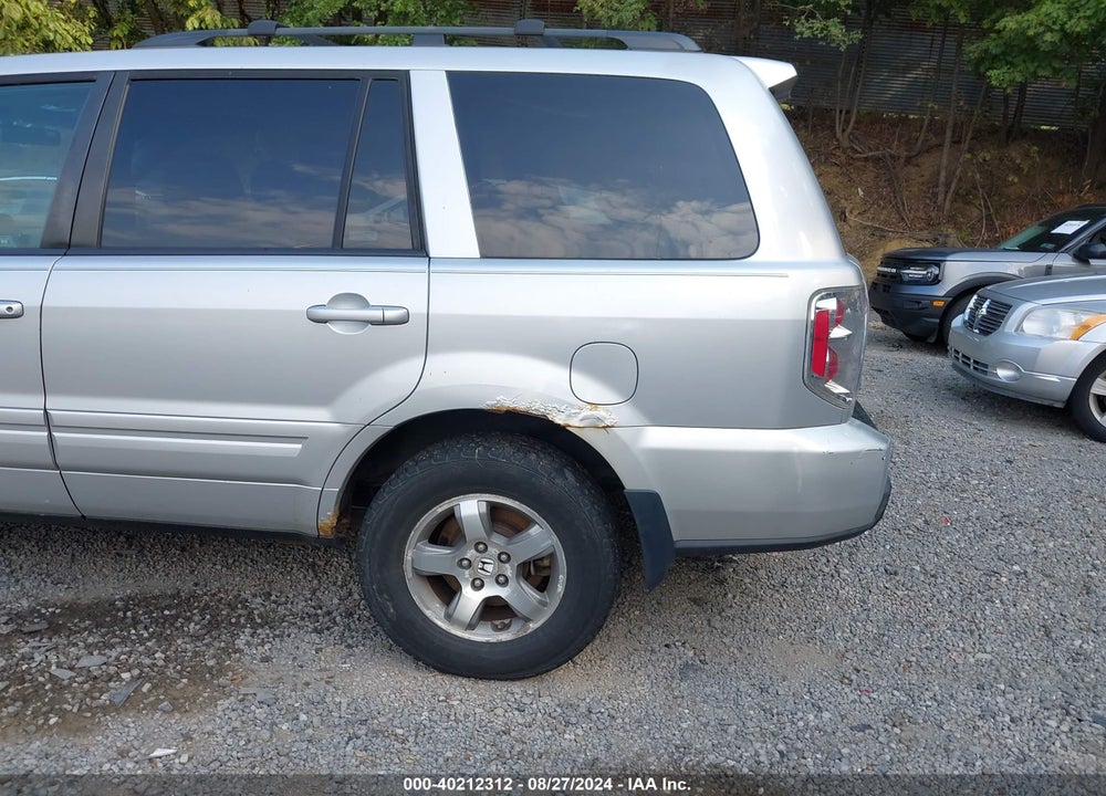 2006 HONDA PILOT EX VIN: 2HKYF184X6H547934