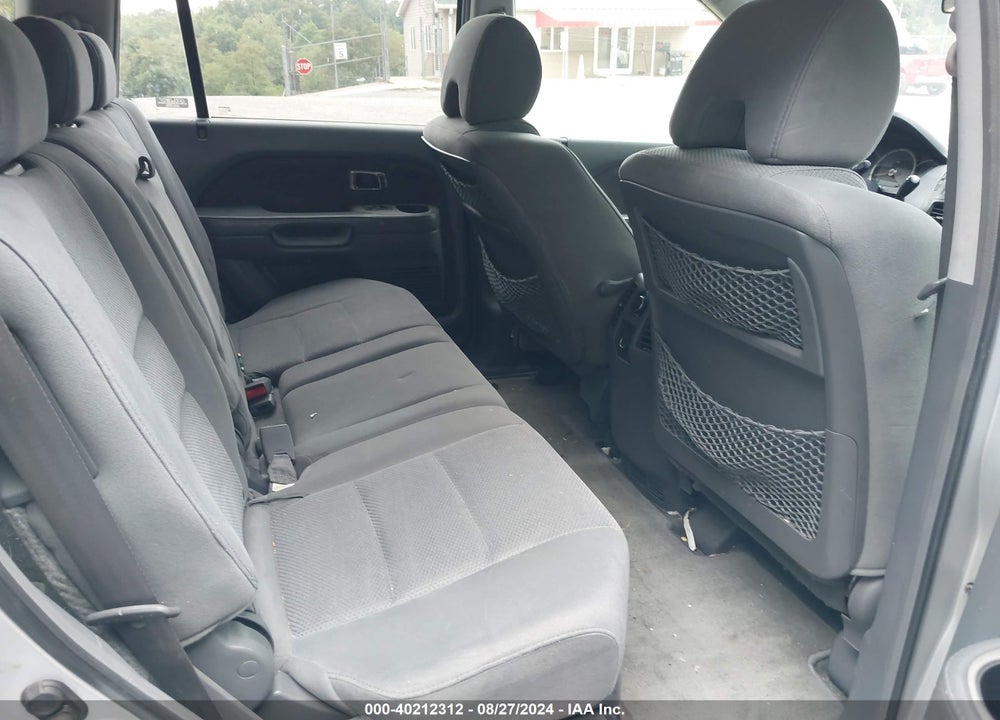 2006 HONDA PILOT EX VIN: 2HKYF184X6H547934