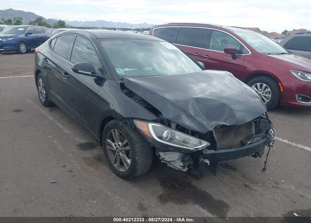 2017 HYUNDAI ELANTRA SE VIN: 5NPD84LF3HH038421