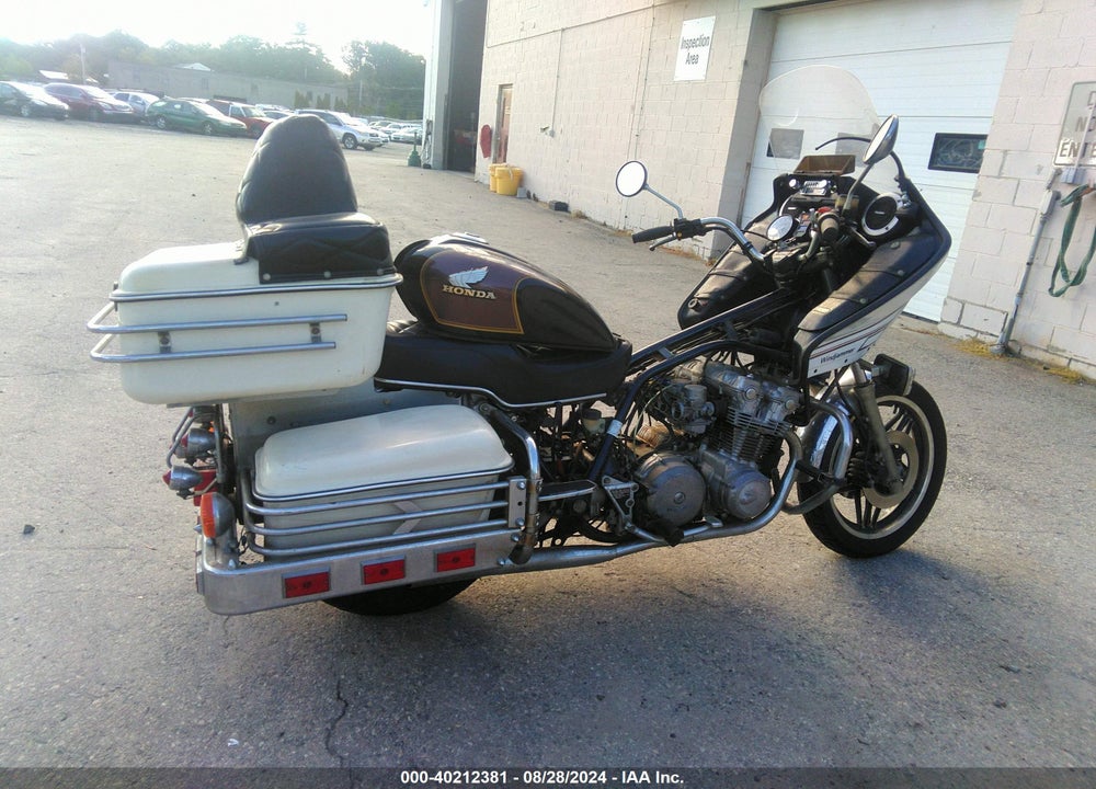 1981 HONDA CB900 C VIN: JH2SC0401BC102555