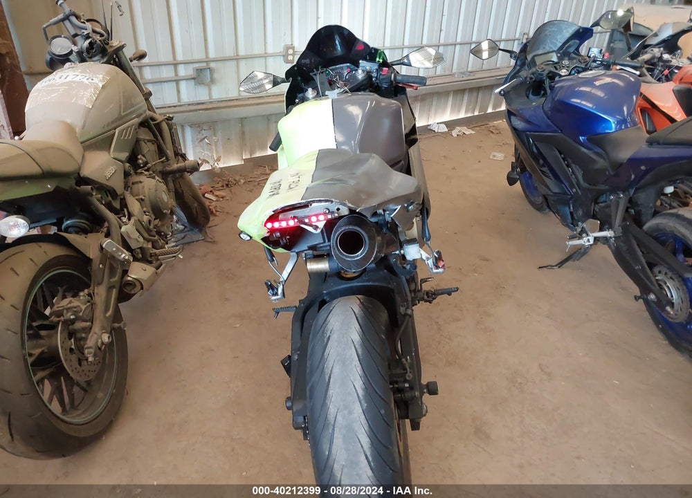2005 HONDA CBR600 RR VIN: JH2PC37195M202834