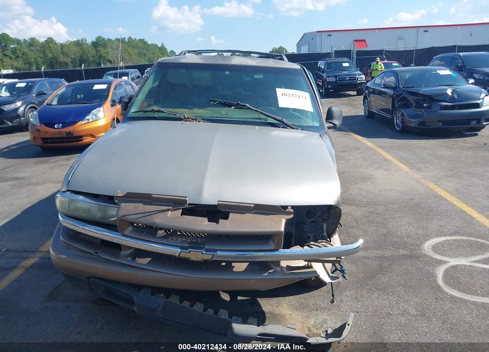 1998 CHEVROLET BLAZER LT VIN: 1GNCS13W0W2266507