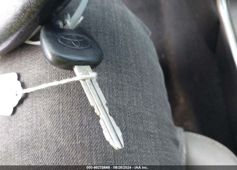 2015 TOYOTA CAMRY SE VIN: 4T1BF1FK8FU102990