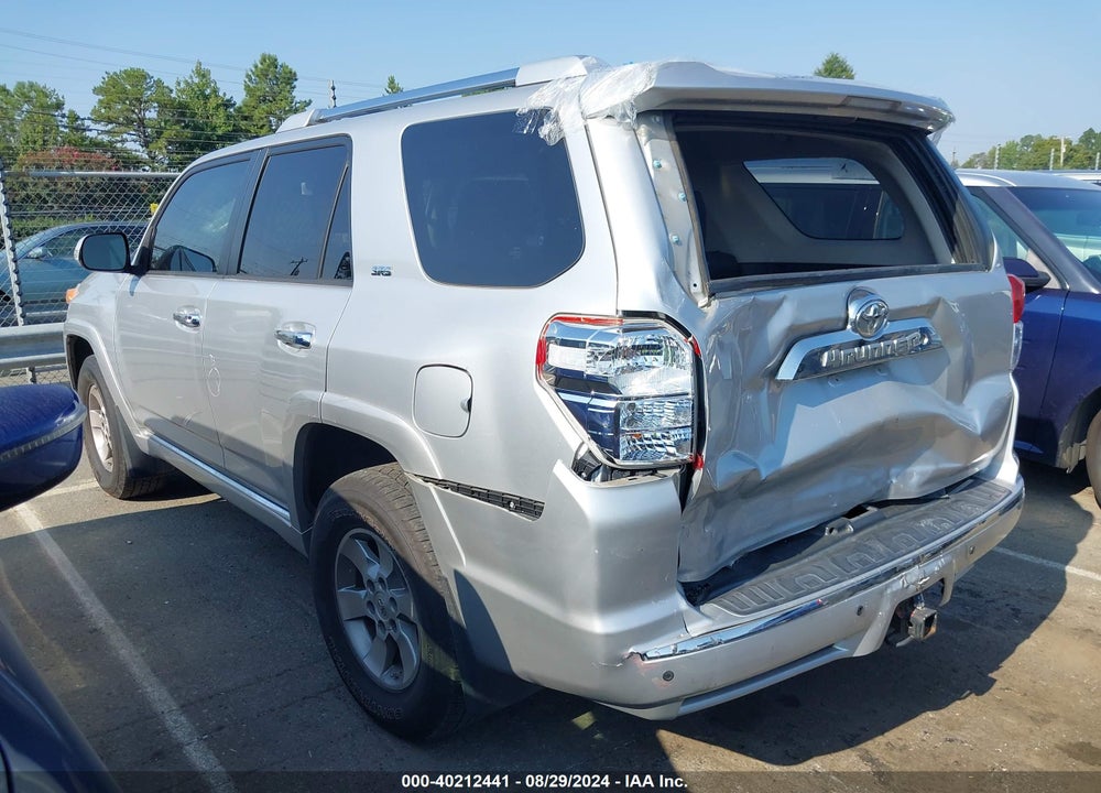 2011 TOYOTA 4RUNNER SR5 V6 VIN: JTEZU5JR8B5030418