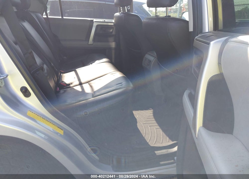2011 TOYOTA 4RUNNER SR5 V6 VIN: JTEZU5JR8B5030418