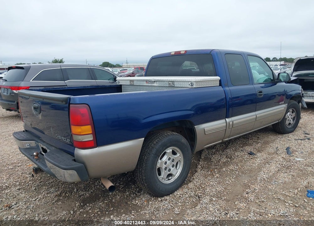 2000 CHEVROLET SILVERADO 1500 LS VIN: 2GCEC19T2Y1322350