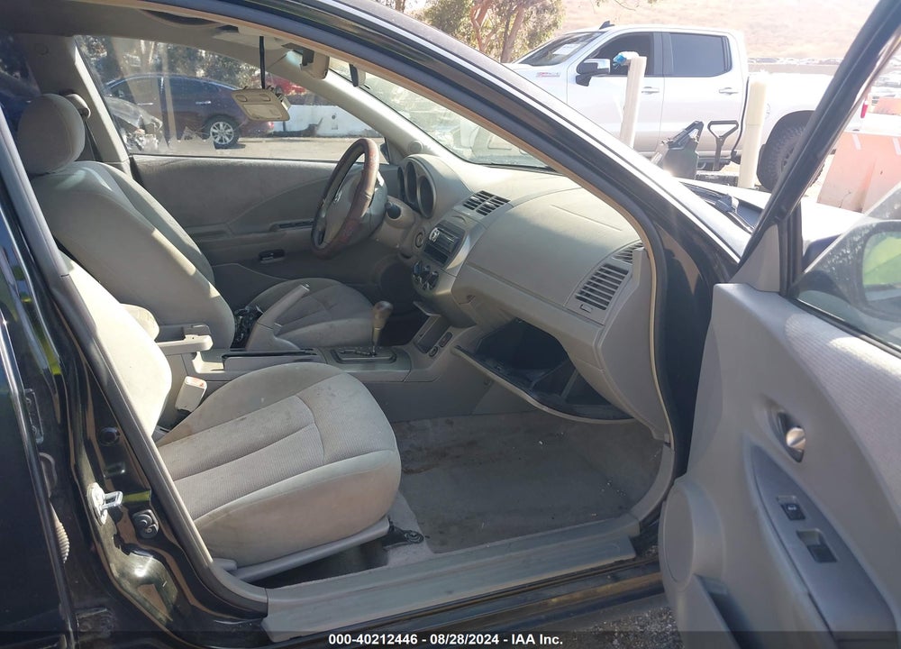 2004 NISSAN ALTIMA VIN: 1N4AL11D84C181748