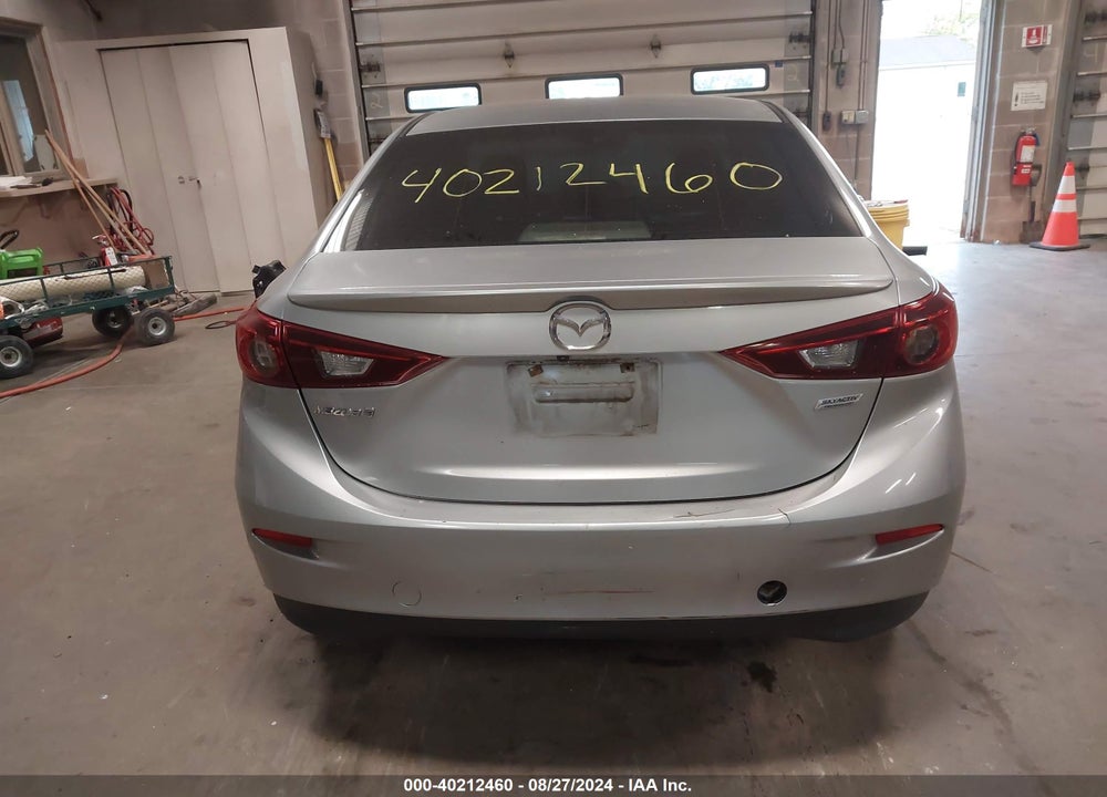 2018 MAZDA 3 TOURING VIN: 3MZBN1V38JM205743