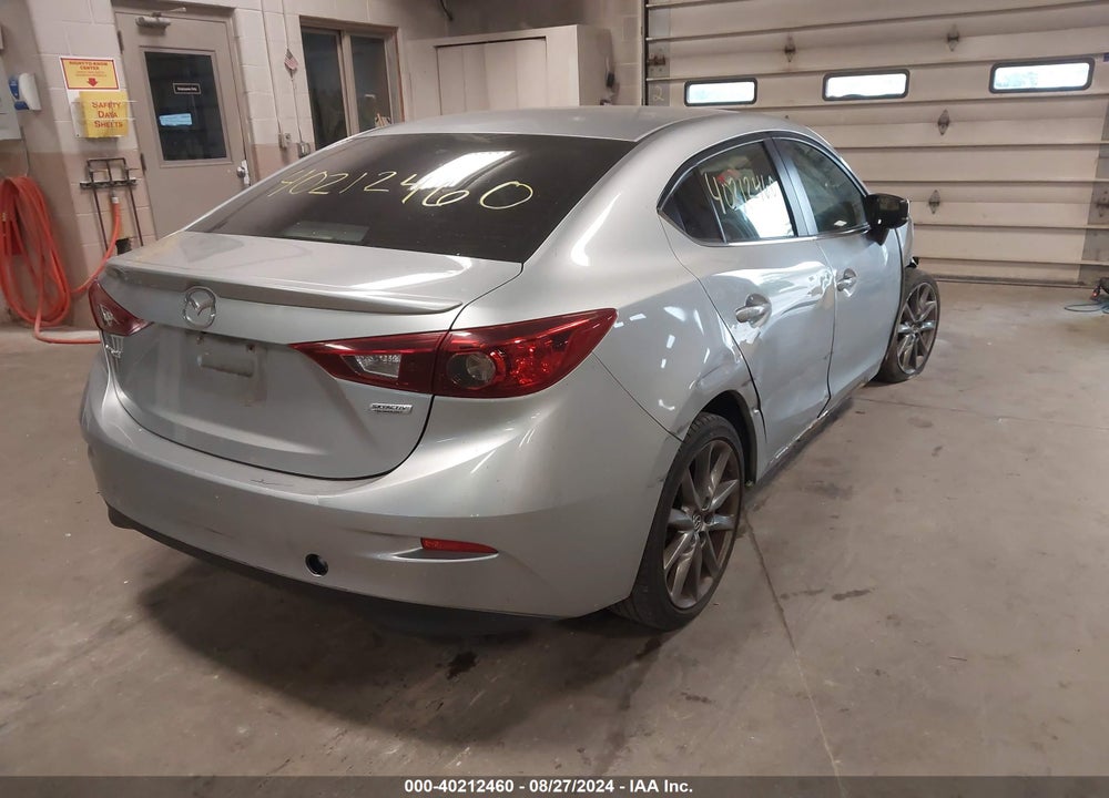 2018 MAZDA 3 TOURING VIN: 3MZBN1V38JM205743