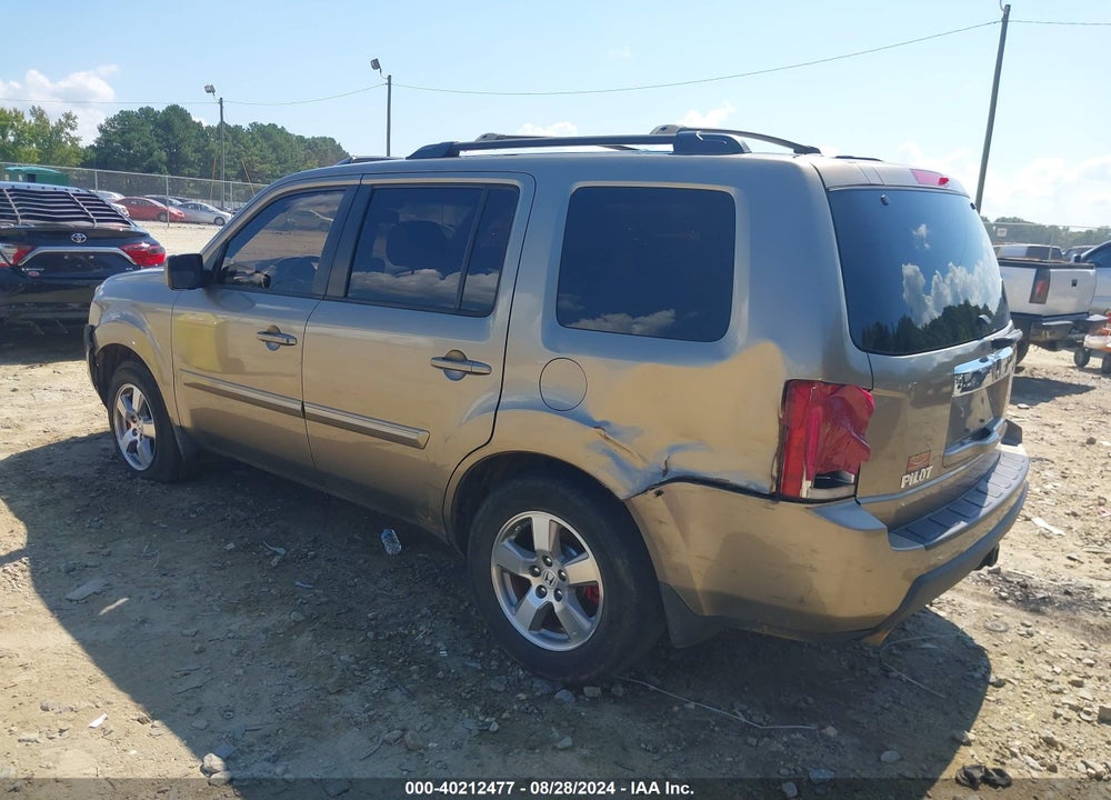 2010 HONDA PILOT EX-L VIN: 5FNYF3H51AB006315