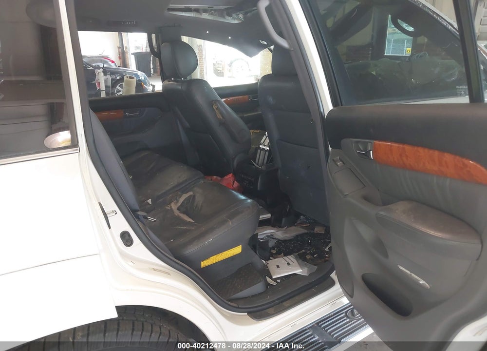 2004 LEXUS GX 470 VIN: JTJBT20X940027614