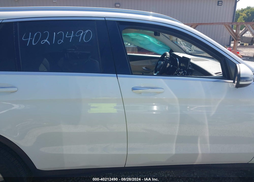 2019 MERCEDES-BENZ GLC 300 4MATIC VIN: WDC0G4KB7KV158532