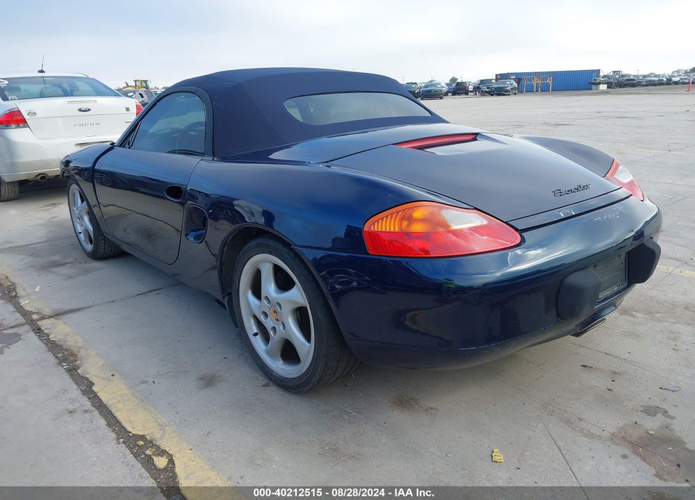 2000 PORSCHE BOXSTER VIN: WP0CA2982YU621890