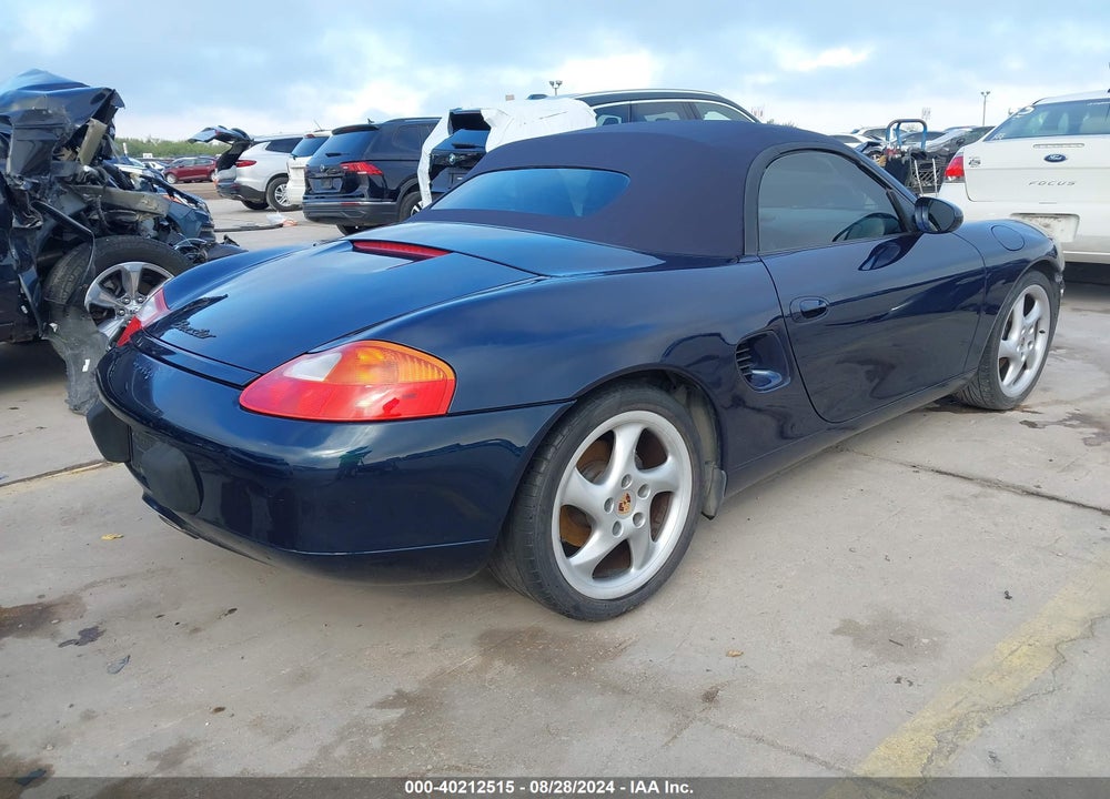 2000 PORSCHE BOXSTER VIN: WP0CA2982YU621890