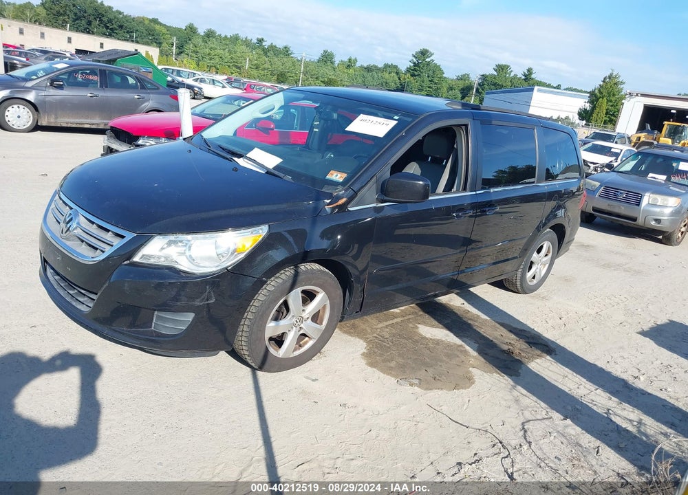 2011 VOLKSWAGEN ROUTAN SE VIN: 2V4RW3DG0BR669740
