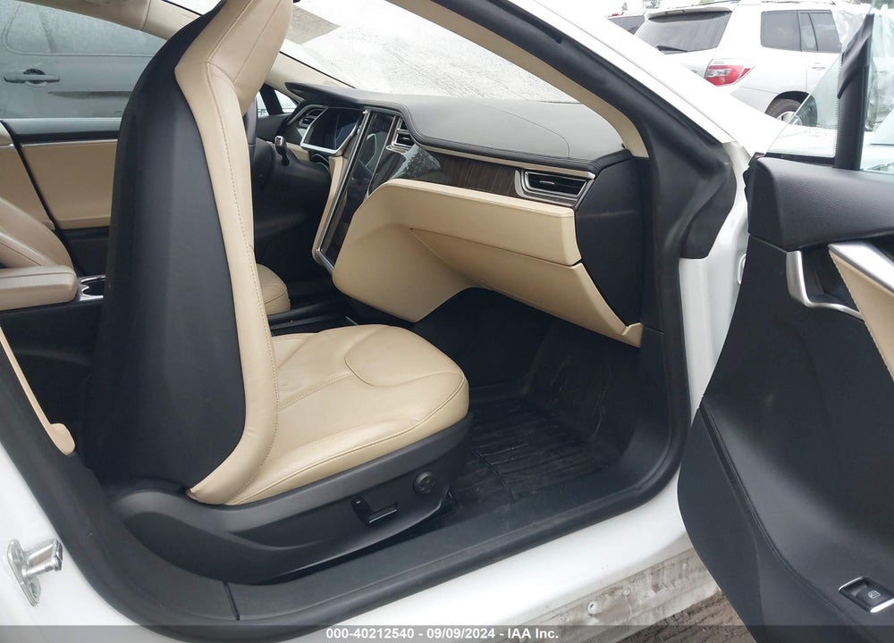 2013 TESLA MODEL S VIN: 5YJSA1CN5DFP20873