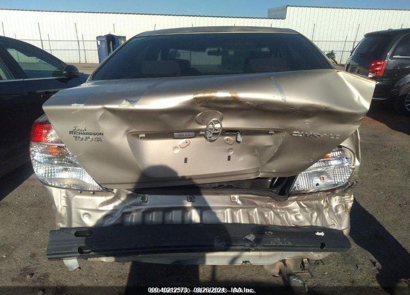 2002 TOYOTA CAMRY LE VIN: JTDBE32K120137414