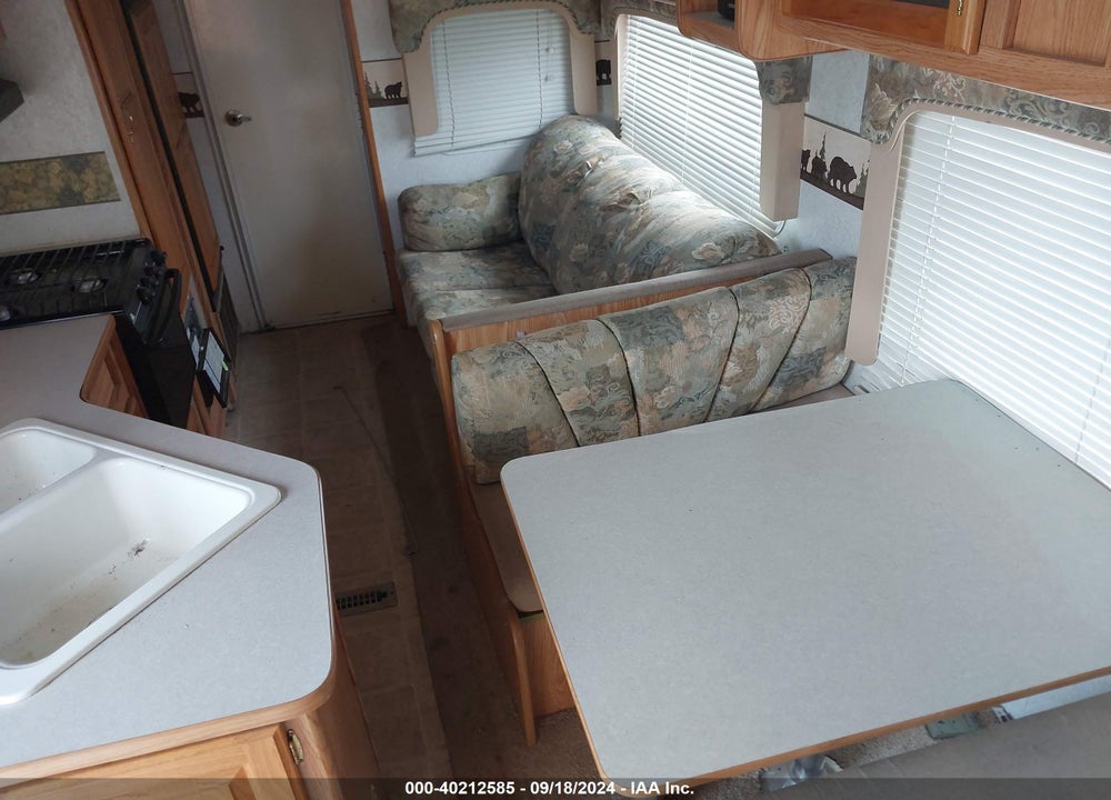 2003 DUTCHMEN CLASSIC FIFTH WHEEL VIN: 47CF40S273G509297